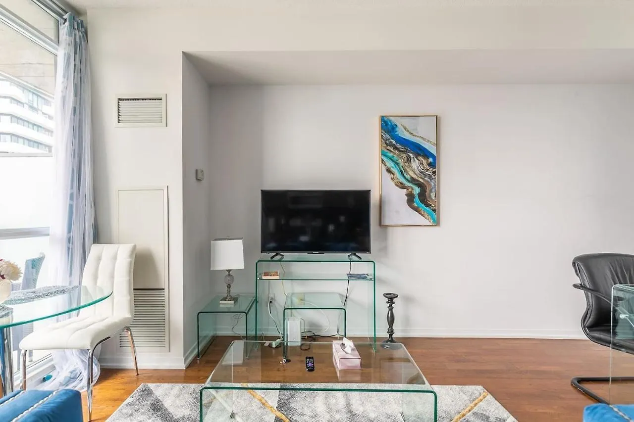 Gorgeous 1Br W/Parking Across The Scotiabank Arena Apartment Toronto 0*,  Canada